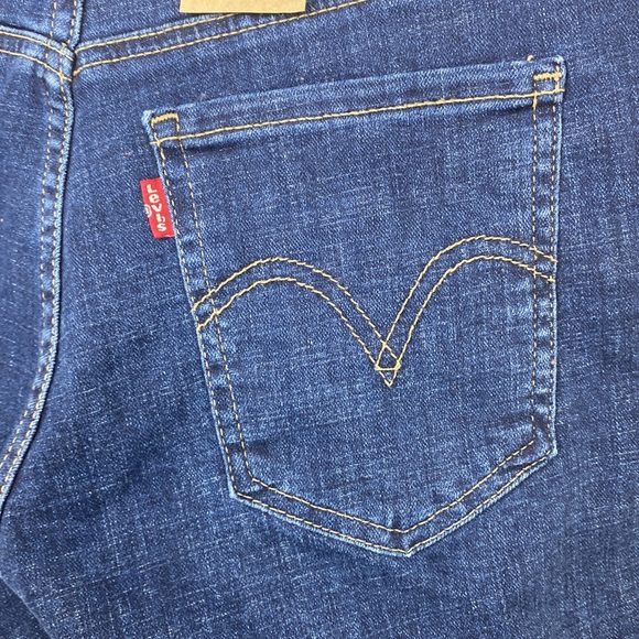 Levi’s mid length shorts mid rise slim through hip size 2 W26 NWT - Picture 8 of 10